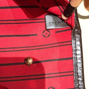 Louis Vuitton medium tote